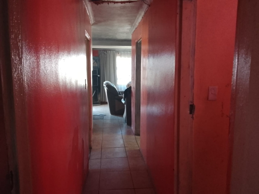  Bedroom Property for Sale in Harare Western Cape